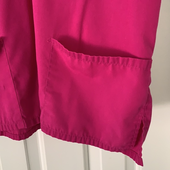 Women’s Scrub Top - Picture 4 of 7